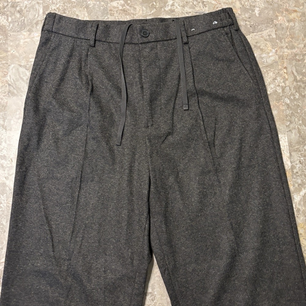 Uniqlo Pants Mens Large (34x31) Brown Pleated Wide Leg Trouser Soft Knit